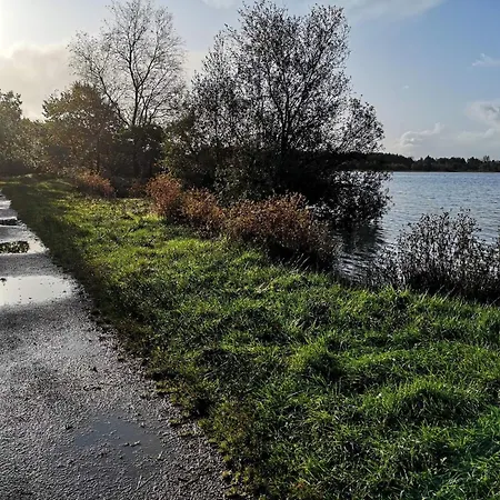 5 Person In Ansager-by Traum